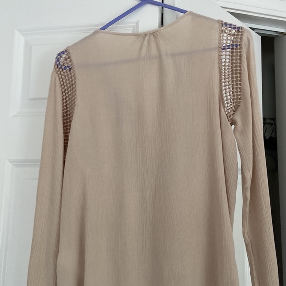 Joseph A Blouse - Picture 8 of 10